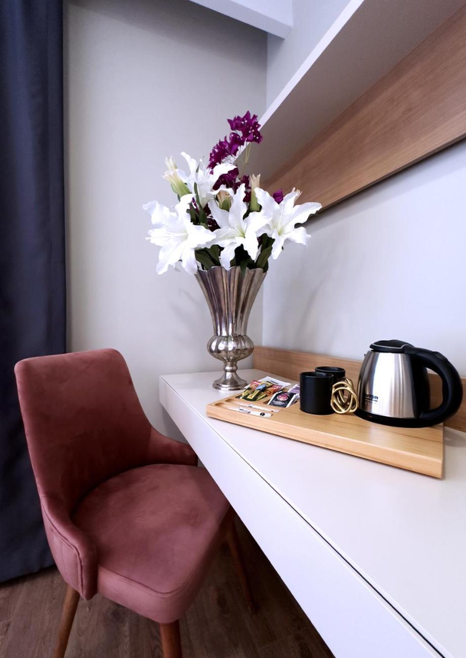 Hotel Frezya - Exclusively Woman Provincia di Provincia di Istanbul Esterno foto
