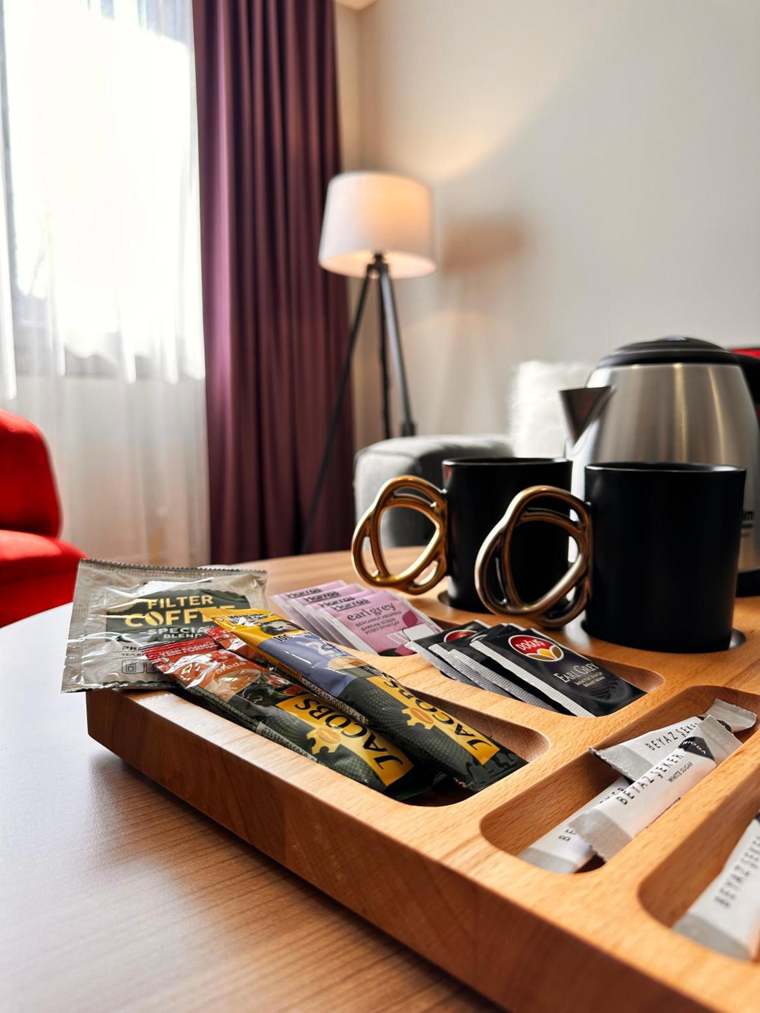 Hotel Frezya - Exclusively Woman Provincia di Provincia di Istanbul Esterno foto